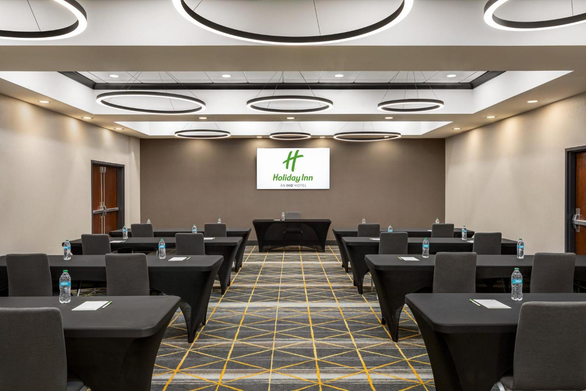 Holiday Inn Columbus-Hilliard By Ihg New Rome Экстерьер фото